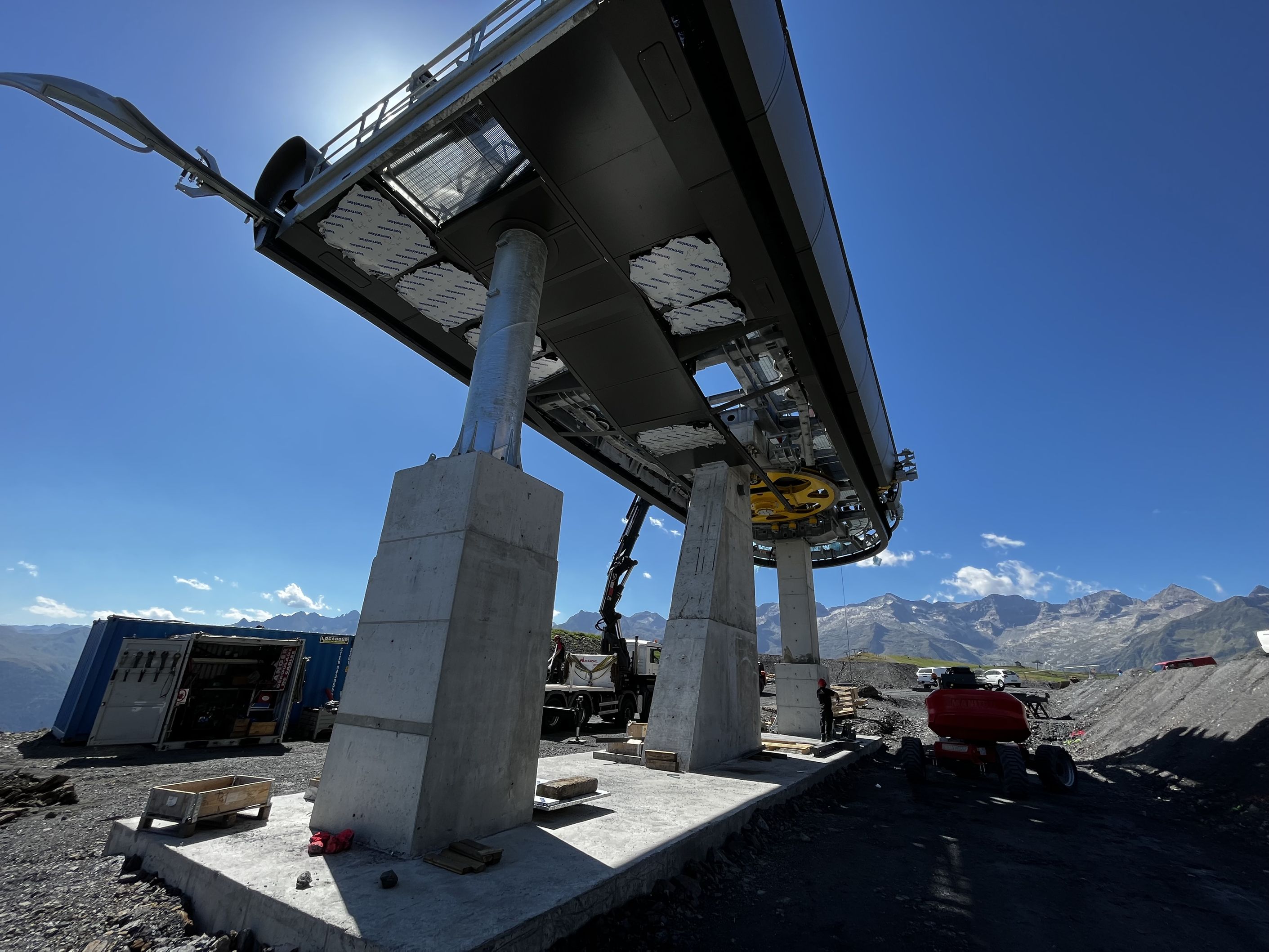 Remplacement de la télécabine reliant Luchon à Superbagnères